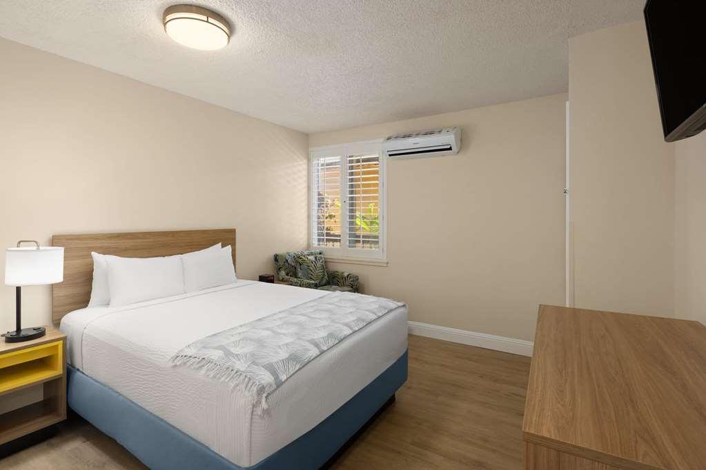 Days Inn By Wyndham Maui Oceanfront Wailea  Ruang foto