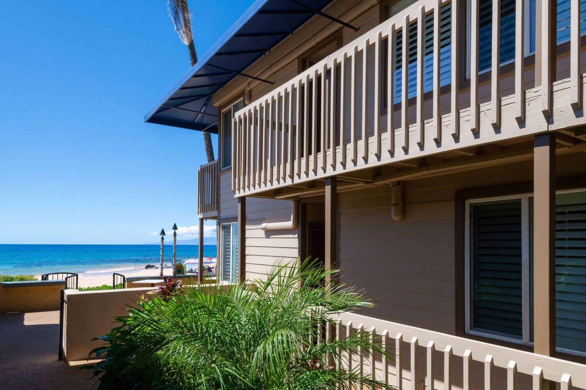 Days Inn By Wyndham Maui Oceanfront Wailea  Bagian luar foto